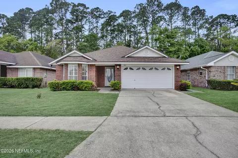 7348 Ironside Dr W, Jacksonville, FL 32244