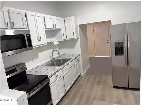 1555 W 6th St, Jacksonville, FL 32209