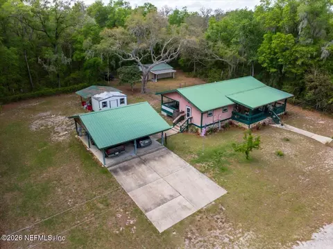 111 Holly Dr #1, Florahome, FL 32140