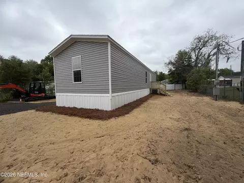 213 Milton Ave, Interlachen, FL 32148 photo 22