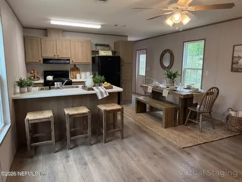213 Milton Ave, Interlachen, FL 32148 photo 8