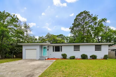 4512 Anvers Blvd, Jacksonville, FL 32210