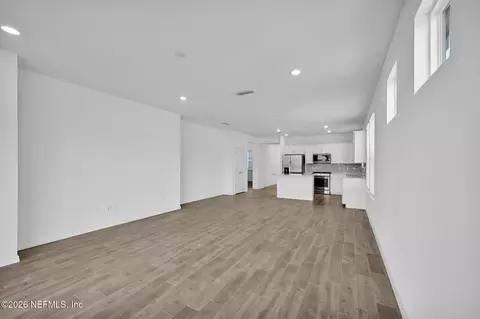 Living - 285 Ecliptic Loop, Yulee, FL 32097 photo 6 of 8