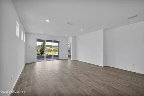 Living - 285 Ecliptic Loop, Yulee, FL 32097 photo 5 of 8