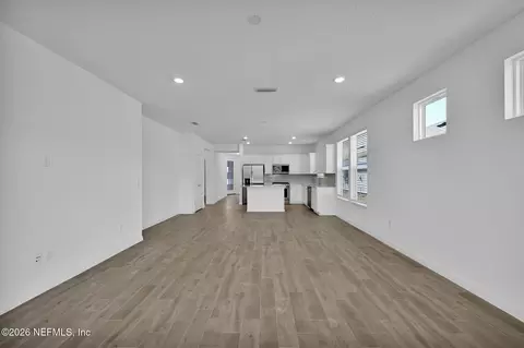 Living - 285 Ecliptic Loop, Yulee, FL 32097 photo 7 of 8