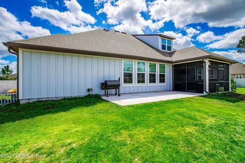Exterior - 36453 Shortleaf Ave, Hilliard, FL 32046 photo 5 of 9