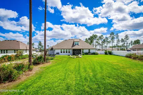 Exterior - 36453 Shortleaf Ave, Hilliard, FL 32046 photo 8 of 9