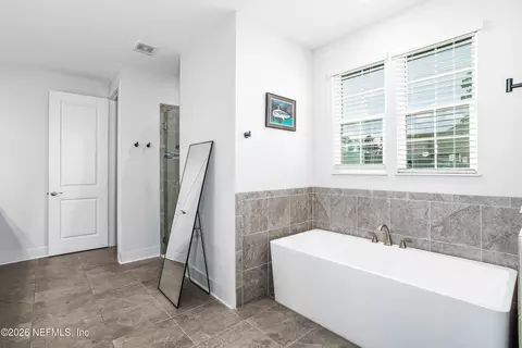Bath - 36453 Shortleaf Ave, Hilliard, FL 32046 photo 2 of 4