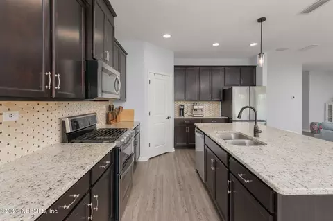 Kitchen - 400 Weathered Edge Dr, Saint Augustine, FL 32092 photo 2 of 2
