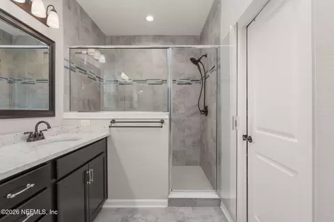 Bath - 400 Weathered Edge Dr, Saint Augustine, FL 32092 photo 3 of 4