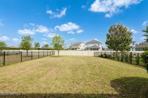 Exterior - 400 Weathered Edge Dr, Saint Augustine, FL 32092 photo 8 of 9