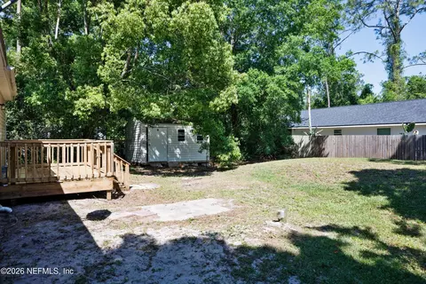 Exterior - 900 Helen St, Saint Augustine, FL 32084 photo 5 of 8