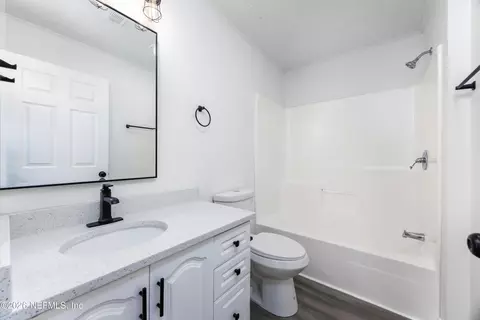 Bath - 900 Helen St, Saint Augustine, FL 32084 photo 2 of 2