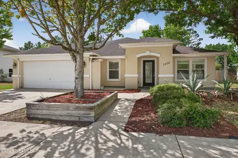 2438 Tyson Lake Dr, Jacksonville, FL 32221