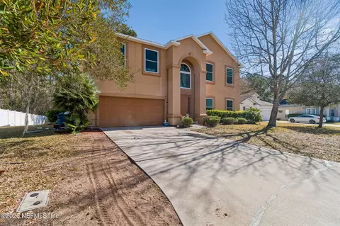 Exterior - 13687 Devan Lee Dr N, Jacksonville, FL 32226 photo 3 of 15