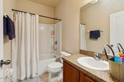 Bath - 13687 Devan Lee Dr N, Jacksonville, FL 32226 photo 1 of 7