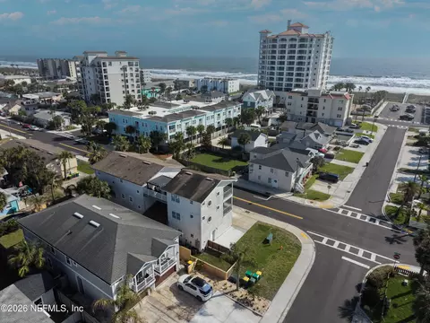 926 2nd St S #A, Jacksonville Beach, FL 32250
