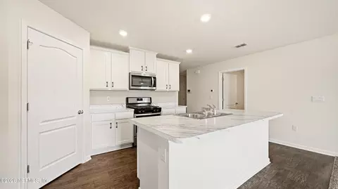 Kitchen - 46 Albacete Rd, Saint Augustine, FL 32084 photo 4 of 5