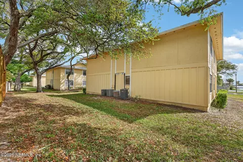 Exterior - 34 Brigantine Ct, Saint Augustine, FL 32080 photo 7 of 8