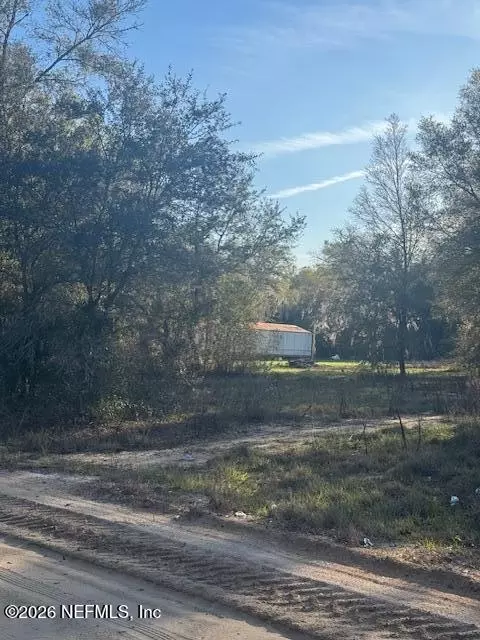123 Ellen Ave, Interlachen, FL 32148 photo 3
