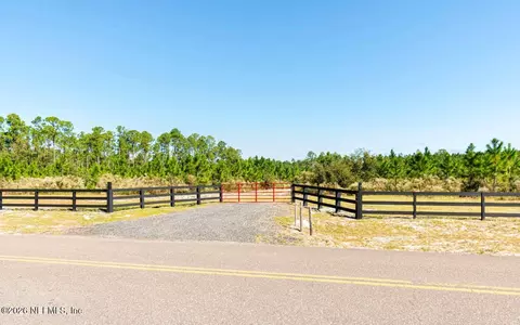 2857 Steel Bridge Rd, Macclenny, FL 32063