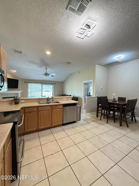 11017 Apple Blossom Trl W, Jacksonville, FL 32218