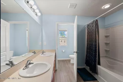 Bath - 127 Sweet Mango Trl, Saint Augustine, FL 32086 photo 2 of 4