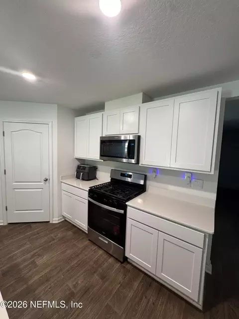 Kitchen - 407 Ardila Cir, Saint Augustine, FL 32084 photo 2 of 3