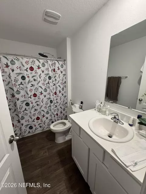 Bath - 407 Ardila Cir, Saint Augustine, FL 32084 photo 1 of 2