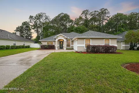 796 Grand Parke Dr, Saint Johns, FL 32259