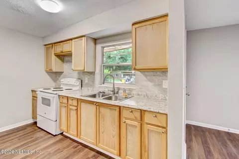 3302 Dignan St, Jacksonville, FL 32254