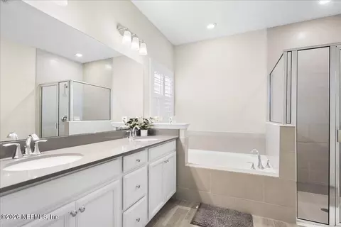 Bath - 88 Howell Ct, Saint Augustine, FL 32092 photo 1 of 2