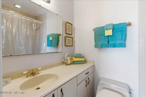 Bath - 10 Milliken Ln, Saint Augustine, FL 32080 photo 4 of 6
