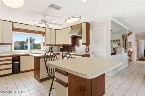 Kitchen - 10 Milliken Ln, Saint Augustine, FL 32080 photo 1 of 5