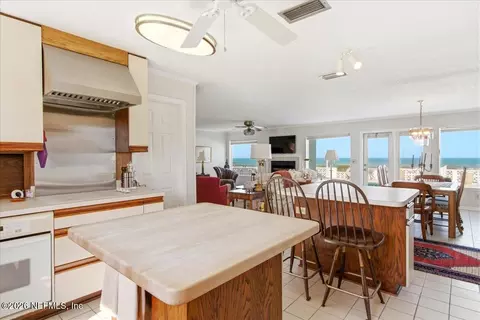 Kitchen - 10 Milliken Ln, Saint Augustine, FL 32080 photo 3 of 5