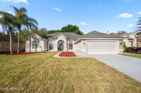 7938 Chase Meadows Dr W, Jacksonville, FL 32256