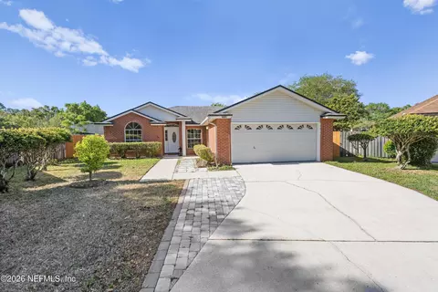 7668 Fawn Lake Dr N, Jacksonville, FL 32256