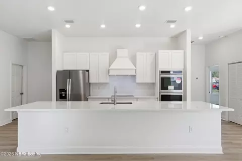 2807 Southampton Dr, Middleburg, FL 32068
