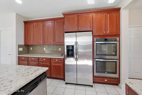 Kitchen - 36 Saba Rock Dr, Saint Augustine, FL 32092 photo 4 of 5