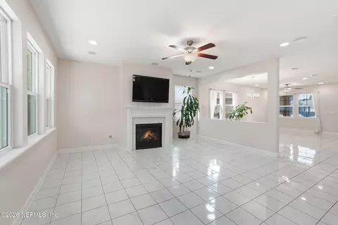 Living - 36 Saba Rock Dr, Saint Augustine, FL 32092 photo 4 of 8