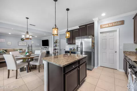 Kitchen - 112 Bluffton Ct, Saint Augustine, FL 32092 photo 4 of 6