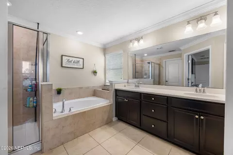 Bath - 112 Bluffton Ct, Saint Augustine, FL 32092 photo 2 of 5