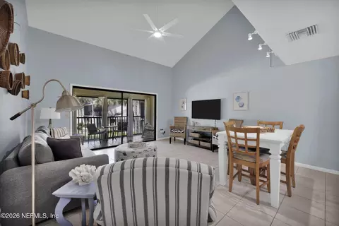 18 Village Las Palmas Cir, Saint Augustine, FL 32080