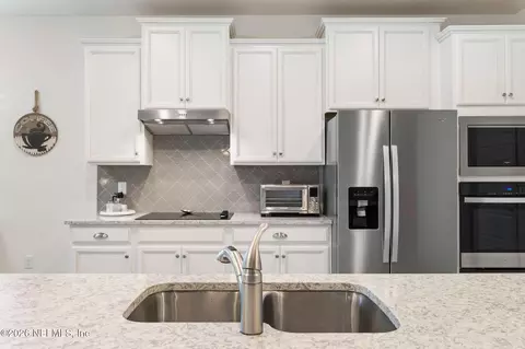 Kitchen - 2824 Monaghan Dr, Ormond Beach, FL 32174 photo 3 of 7
