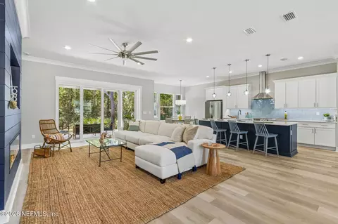 Living - 96050 Captains Pointe Rd, Yulee, FL 32097 photo 4 of 5