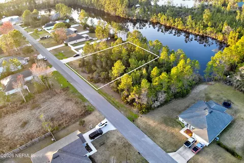 316 Crystal Lake Dr, Saint Augustine, FL 32084 photo 3