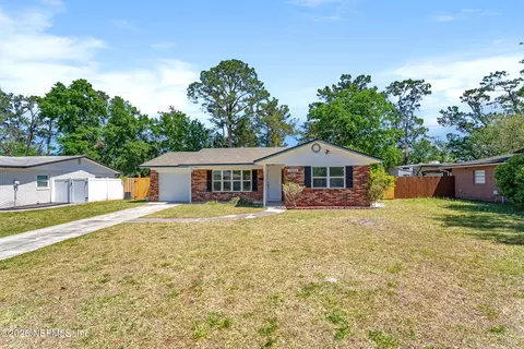 7925 Praver Dr E, Jacksonville, FL 32217