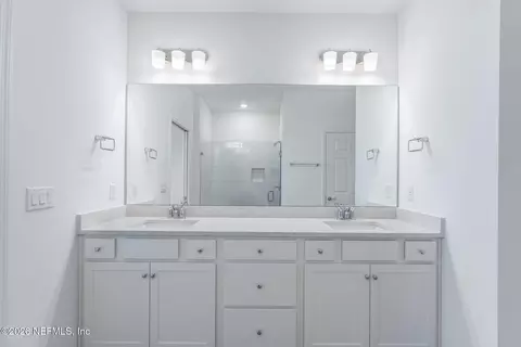 Bath - 261 Ecliptic Loop, Yulee, FL 32097 photo 2 of 3