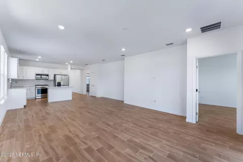 Living - 261 Ecliptic Loop, Yulee, FL 32097 photo 8 of 10