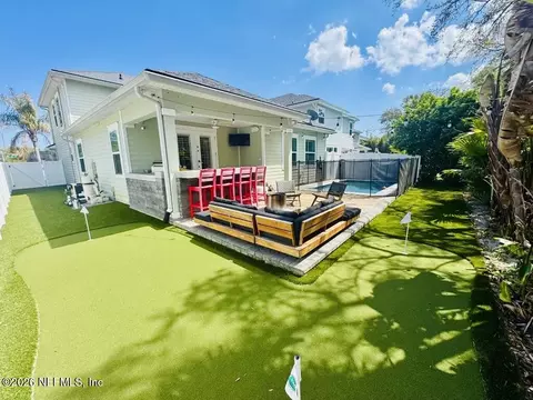 4000 Seaside Dr, Jacksonville Beach, FL 32250